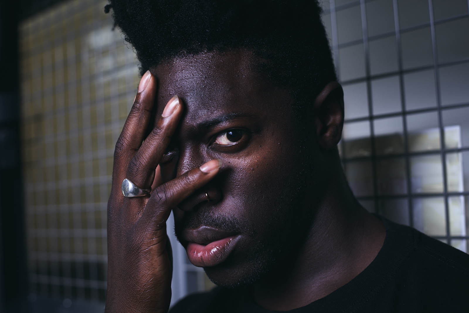 Moses Sumney's new song is heartbreakingly sad, and the video's a
